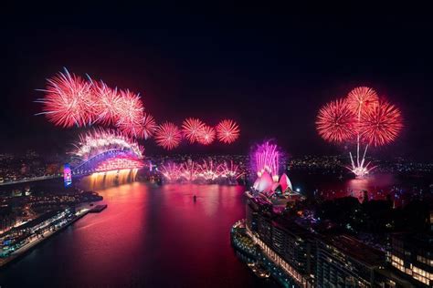 Best places to watch the Sydney 2022 New Year's Eve fireworks - Travel ...