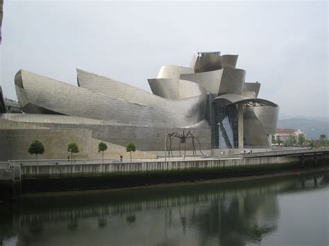 File:Guggenheim museum Bilbao.jpg