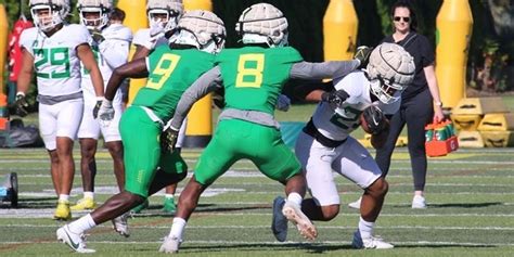 Updates from Oregon's week two Wednesday football practice