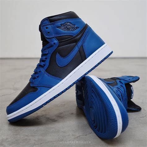 Air Jordan 1 Dark Marina Blue 555088-404 Release Date - SBD