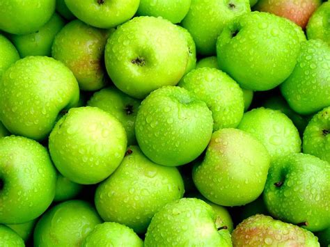 Green Apples: 10 Benefits of Green Apples