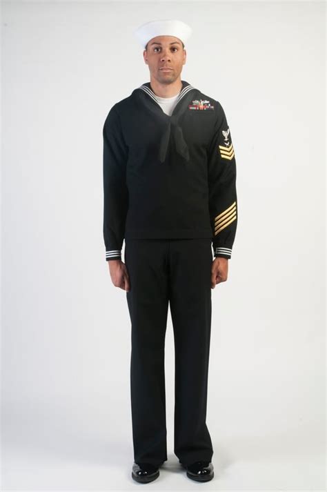 Sailors split over switching to a single dress uniform