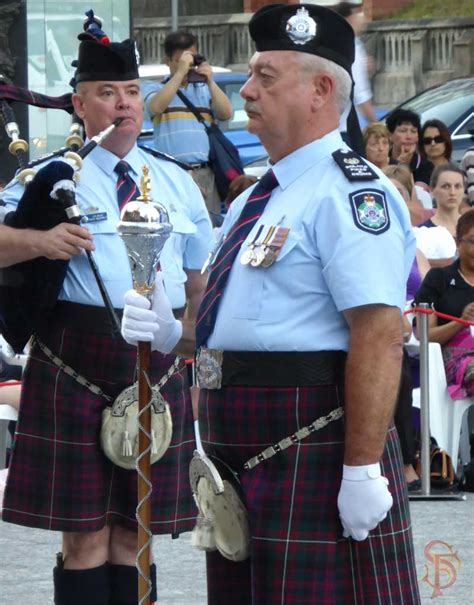 Military & Police Ceremonial Items