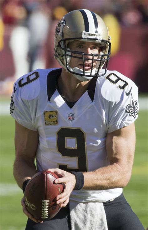 10 Oldest NFL Quarterbacks Ever (Updated 2023) - Oldest.org