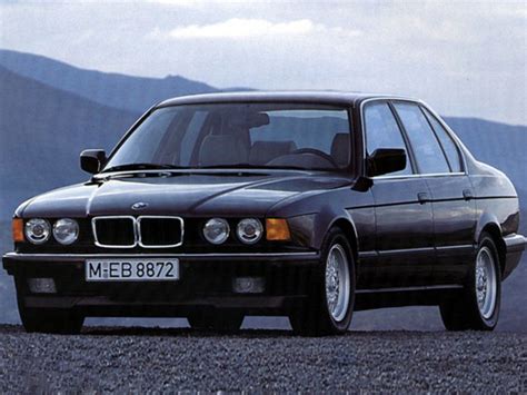 Automotive Database: BMW 7 Series (E32)