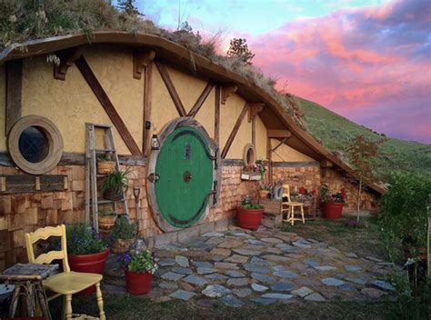 Hobbit and Lord of the Rings Airbnb homes and houses in the USA - The ...