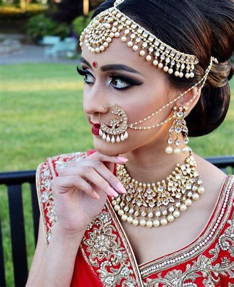 Bridal Nose Ring Ideas - Stunning Bridal Nath designs that Indian ...