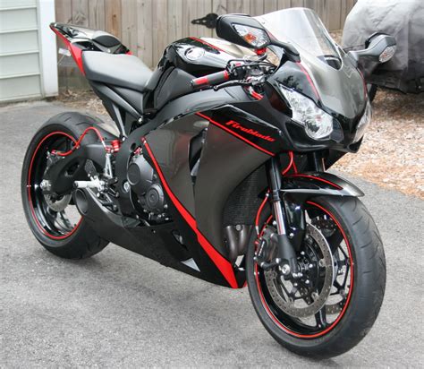 Honda Cbr1000rr Custom - reviews, prices, ratings with various photos