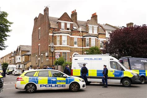 Police in bio-hazard gear raid Brixton property during drug-supply investigation | The Standard