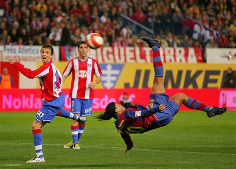 Ronaldinho's last Barcelona goal was 15 years ago and a beauty