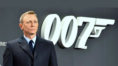 The best opening songs from a James Bond movie | Insider