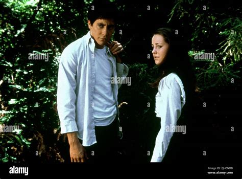 JAKE GYLLENHAAL, JENA MALONE, DONNIE DARKO, 2001 Stock Photo - Alamy