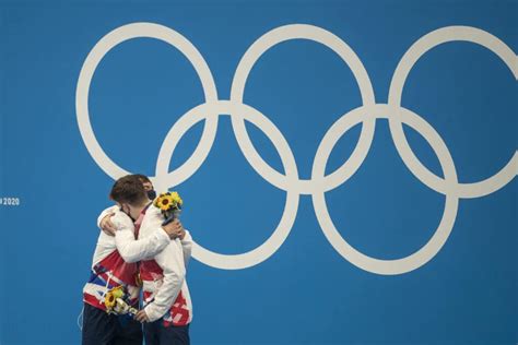 Tom Daley inches closer to second Olympic gold medal after ...