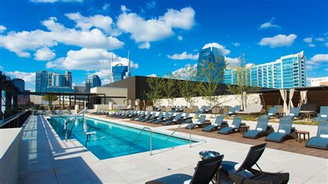 Rooftop Pool at Omni Nashville Hotel | Hotel Pools in Nashville, TN