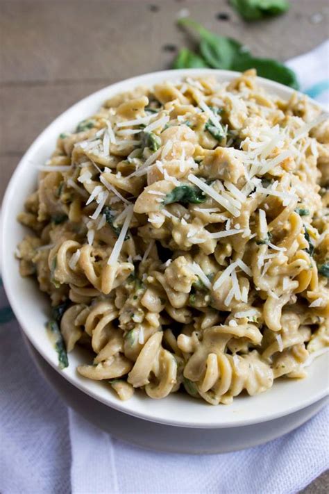 Skinny Chicken Spinach Alfredo - Simple Green Moms