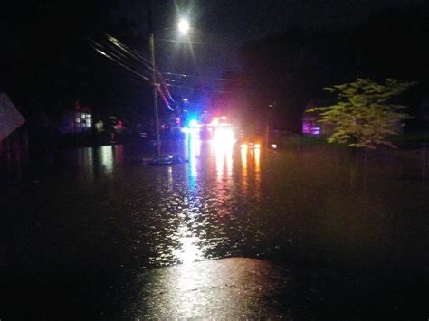 Heavy rain causes basement, street flooding in West Hartford | WTNH.com