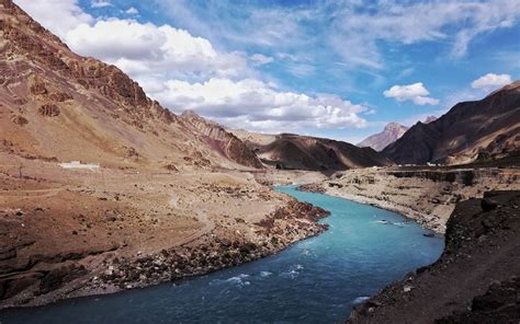 Exploring the Amazing Rivers of Pakistan | Zameen Blog