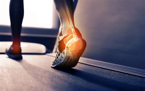 Is Heel Striking Dangerous? The Latest Research On Heel Strike Vs Forefoot Running