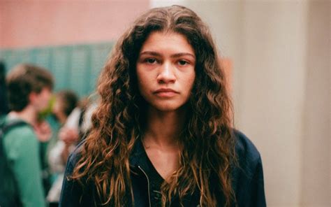 Euphoria Season 2 Review: Heartbreaking & Beautiful Innovation - FanBolt