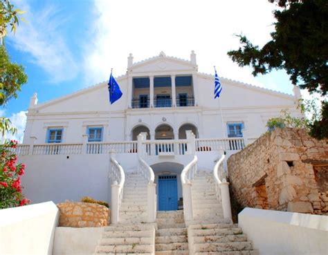 i-lovegreece.com - Brief history of Halki