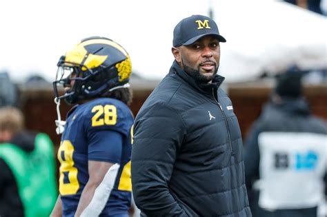 Sherrone Moore discusses prioritizing ‘Michigan Men’ on the recruiting trail, NIL, more on ...