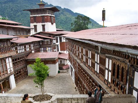 Trongsa Dzong | Himalayan Wonders