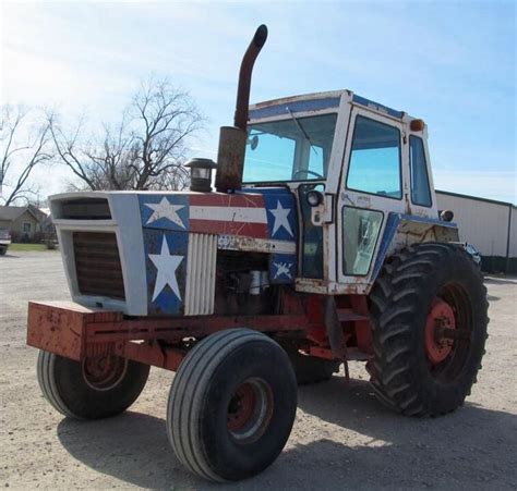 CASE 1570 Agri-King "Spirit of 76" | Old farm equipment, Farm equipment ...