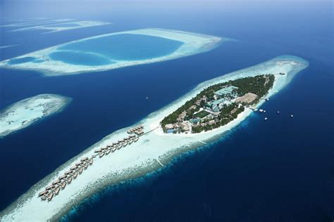 The 10 Best Scuba Diving Resorts in the Maldives