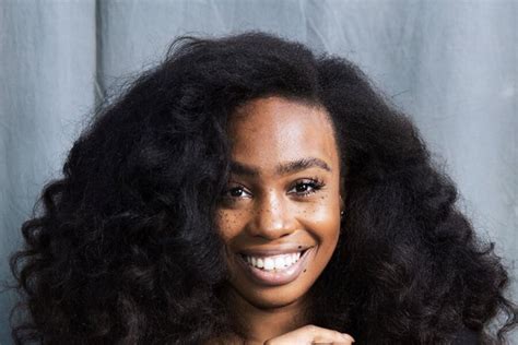 8 SZA No Makeup Pictures Where She Looks Beautiful In Her Natural Skin