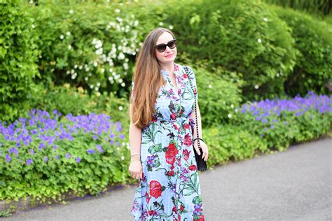 5 Ways To Wear Floral In 2017 – JacquardFlower