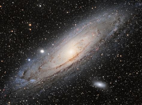 Andromeda Galaxy Glitters in Spectacular Photo by Astrophotographer ...