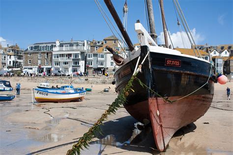 St Ives Harbour | St Ives was originally a fishing community… | Flickr