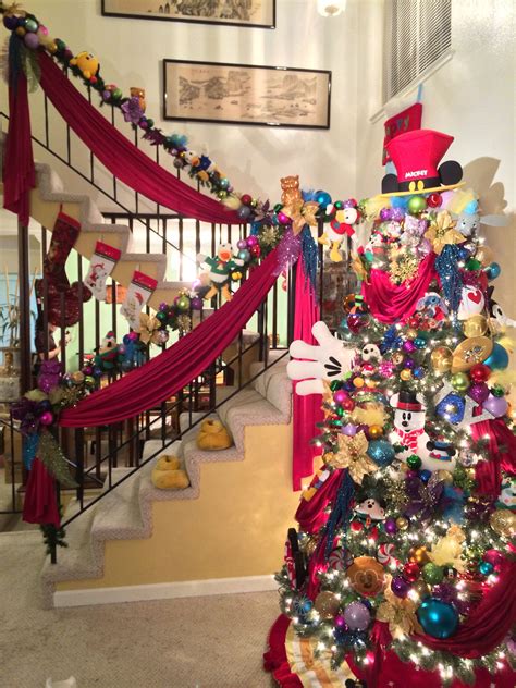 Disney Christmas tree | Disney christmas tree decorations, Disney ...