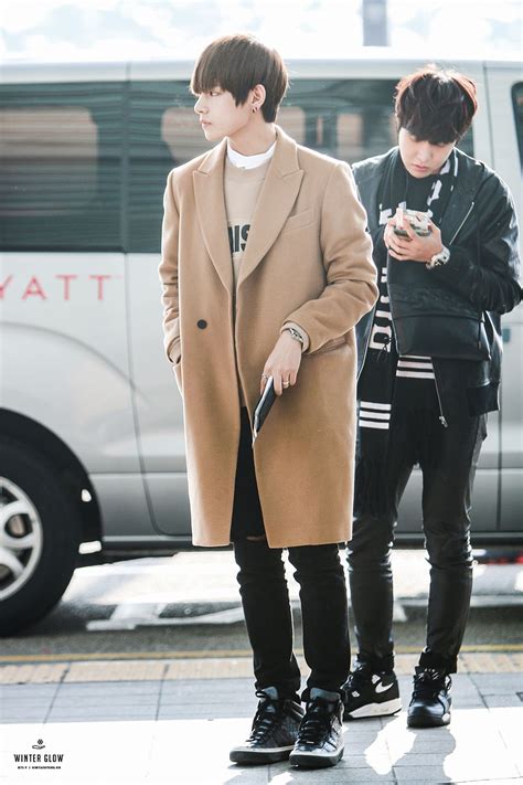 BTS V airport fashion at Incheon Airport [150307] | Bangtan Boys | Pinterest | Airport fashion ...