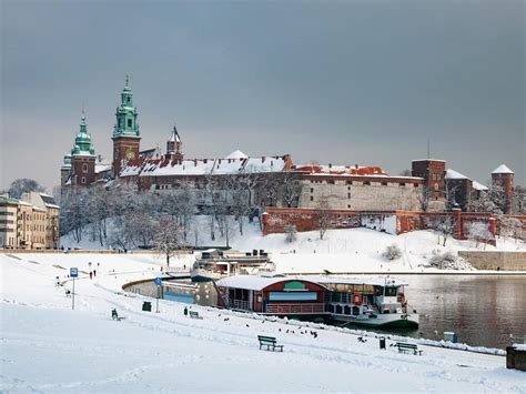 7 Awesome things to do in Krakow in winter - Brainy Backpackers