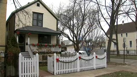 Walt Disney's childhood Chicago home renovated to original look - ABC13 Houston