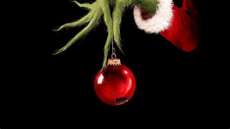 Grinch Hand With Christmas Ball HD The Grinch Wallpapers | HD ...