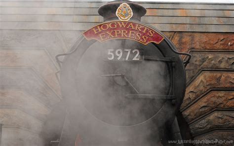 Hogwarts Express Wallpaper - WallpaperSafari