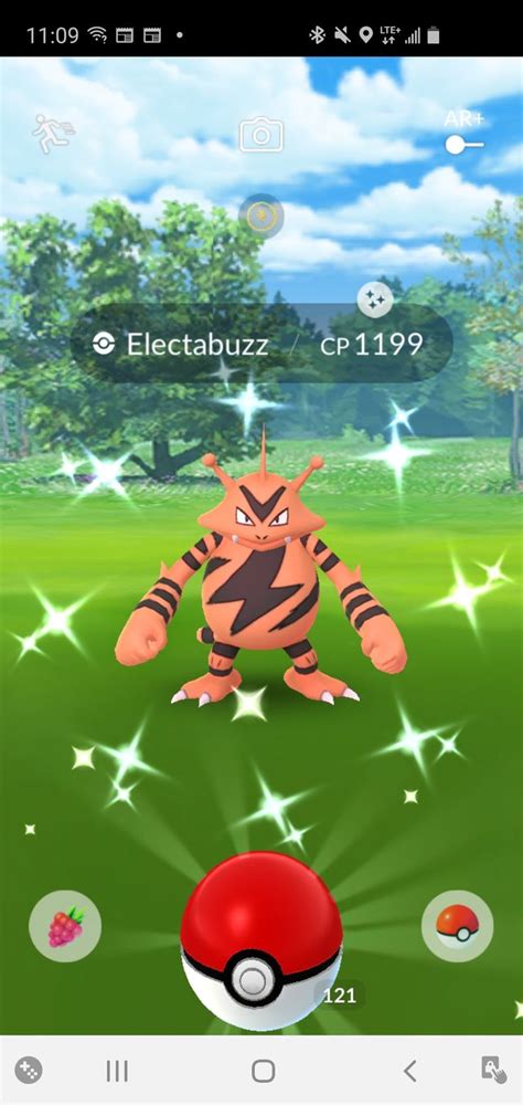 Shiny Electabuzz Pokémon | Pokemon logo, Pokemon, Pokemon go