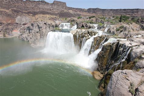 Must-Do Family Road Trip to Shoshone Falls: Twin Falls, ID