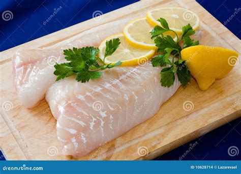 Raw fish fillet stock photo. Image of fishery, delicious - 10628714