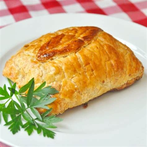 Chicken Wellington with Cranberry Pecan Stuffing. Dinner party perfect ...