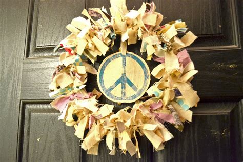 Items similar to Christmas Wreath peace sign on Etsy