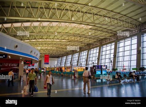 Xi'an xianyang international airport hi-res stock photography and ...