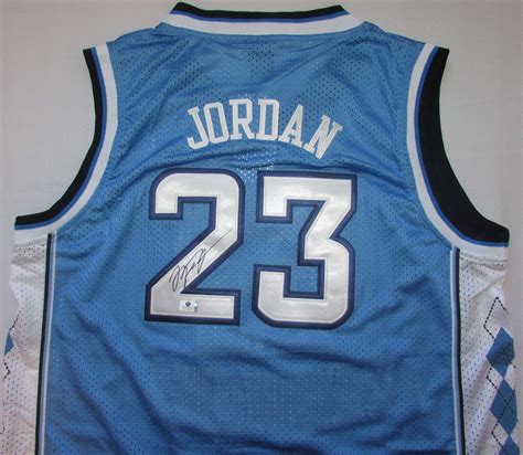 Lot Detail - MICHAEL JORDAN SIGNED UNC NORTH CAROLINA JERSEY!