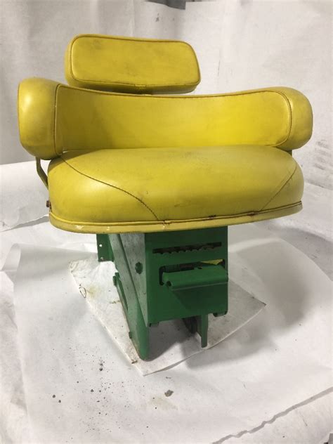 AR68728.A - John Deere 4020 Seat & Suspension | Bootheel Tractor Parts