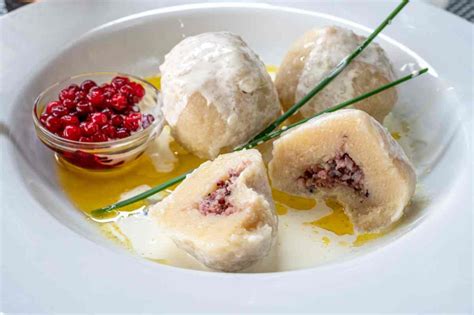 Top 20 Traditional Swedish Dishes: Must-Try Flavors of Sweden