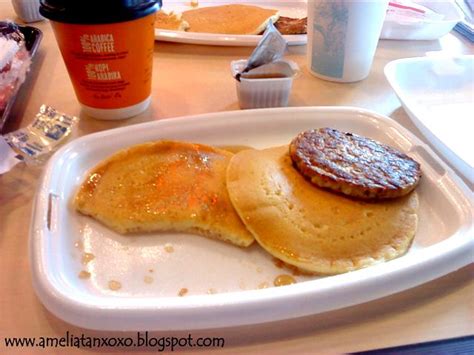 A sexy ME: McDonald's hotcakes + sausage for breakfast