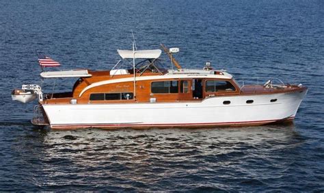 Chris-Craft Flybridge Motor Yacht in United States for sale (10163010) | Chris craft boats ...