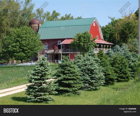 Red Barn House Nestled Image & Photo (Free Trial) | Bigstock